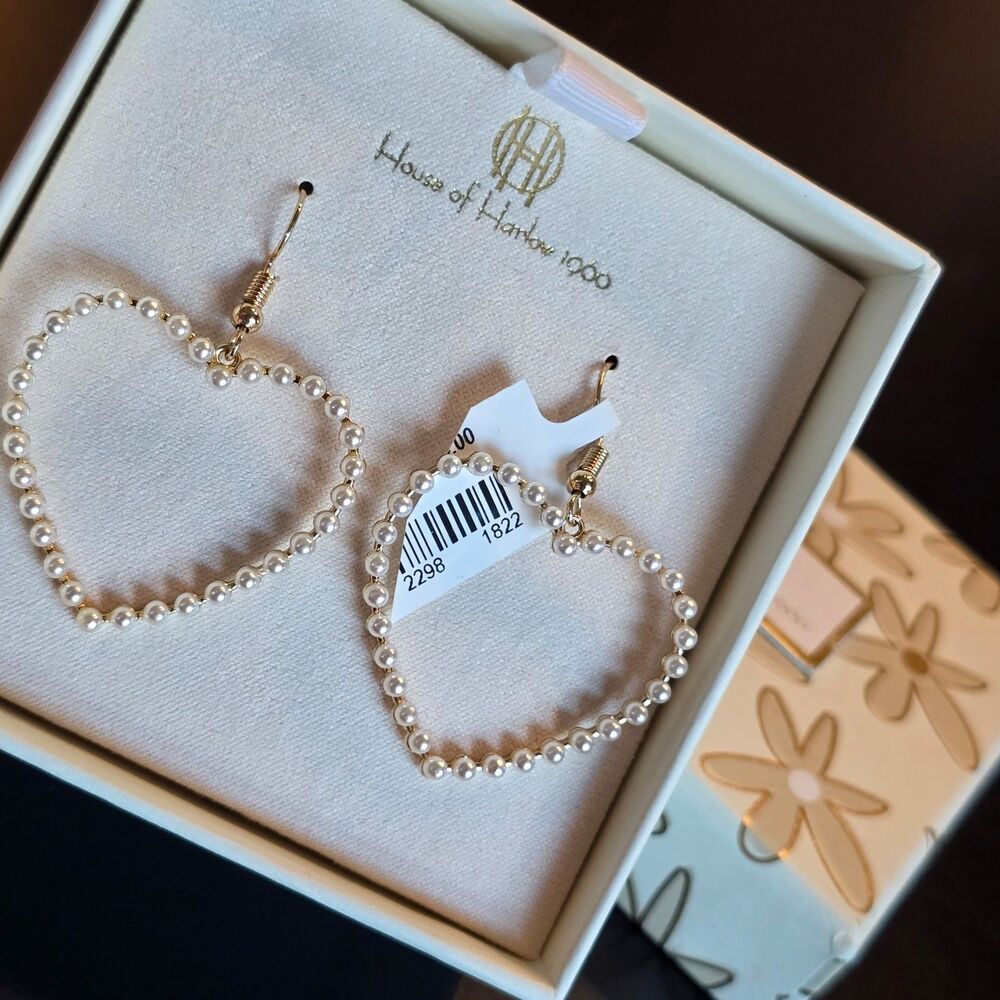 House of Harlow 1960 Heart Shaped Pearl Drop Dangle Earrings NIB